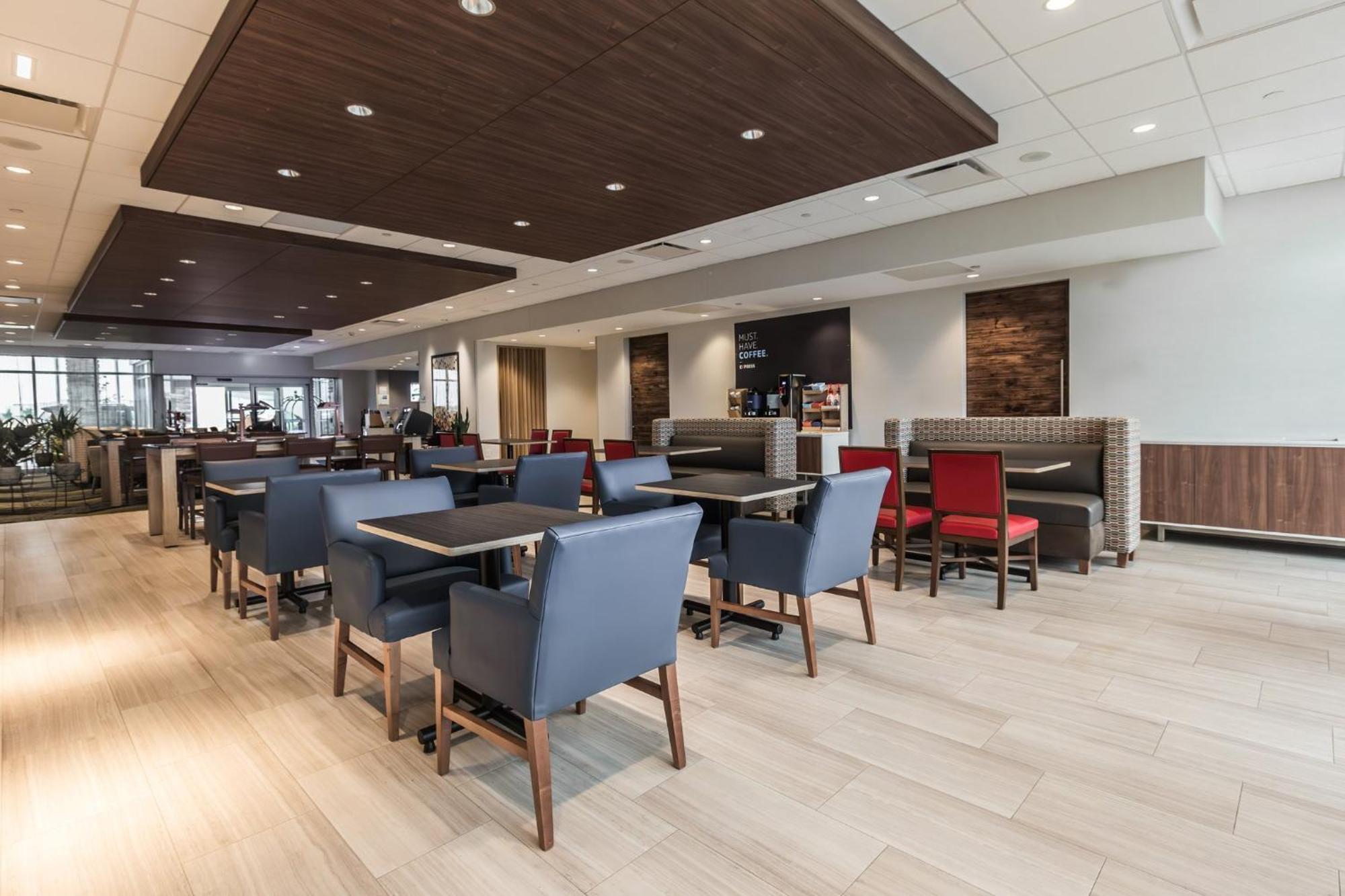 Holiday Inn Express & Suites - Welland Exterior foto